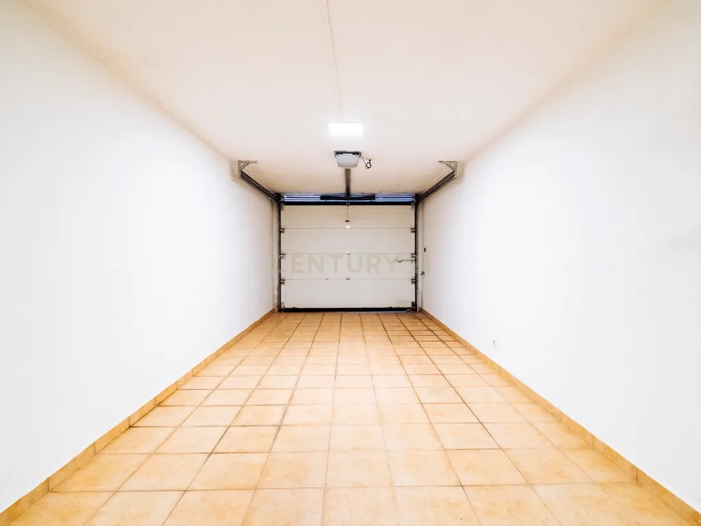 T3 Apartment in Parceiros e Azoia, Leiria - image 30