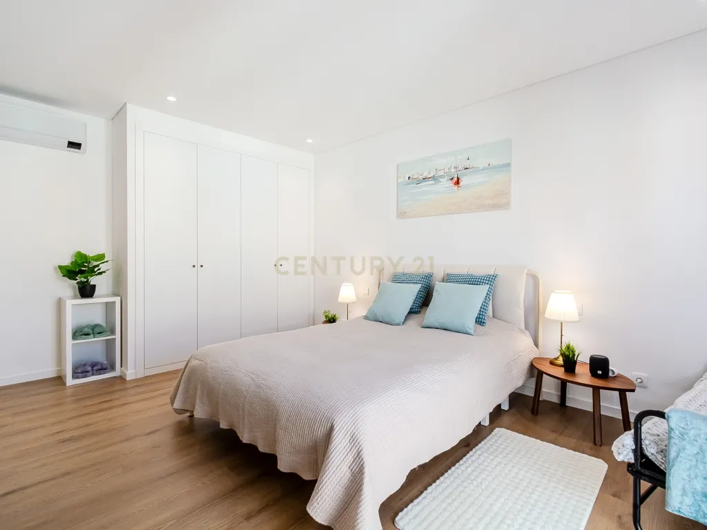 High-Quality T3 Apartment with Garage and Pool - image 23