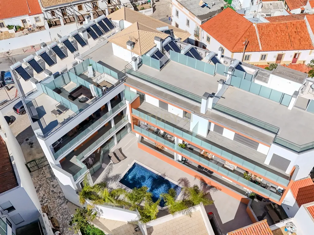 High-Quality T3 Apartment with Garage and Pool - image 42