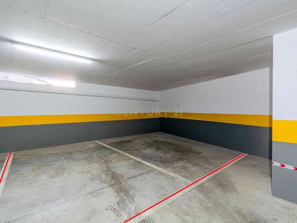 High-Quality T3 Apartment with Garage and Pool - image 46