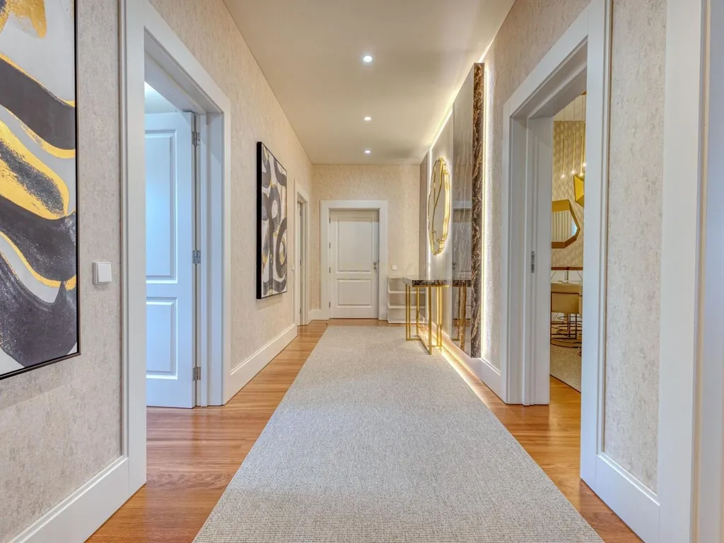 T4 Duplex Apartment in Bonfim, Porto - image 10
