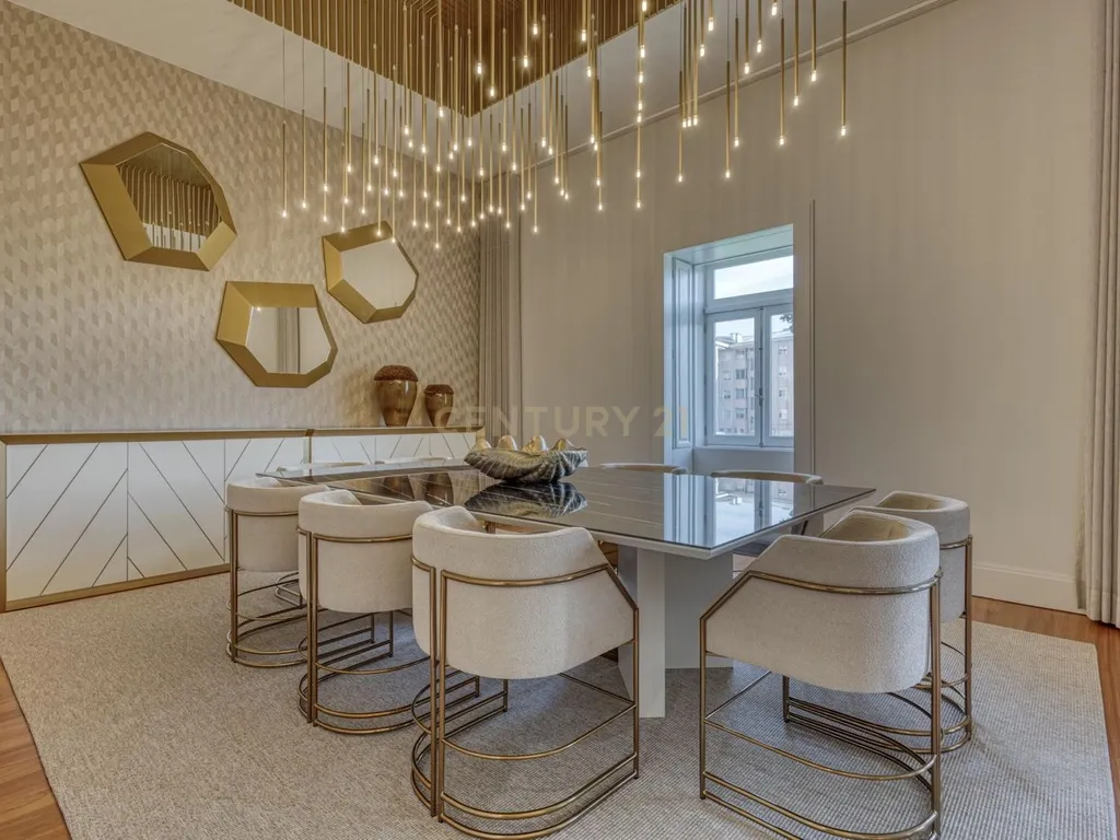 T4 Duplex Apartment in Bonfim, Porto - image 23