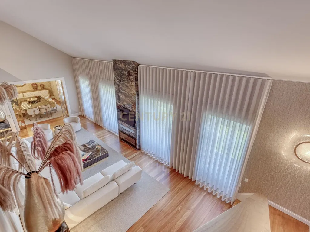 T4 Duplex Apartment in Bonfim, Porto - image 31