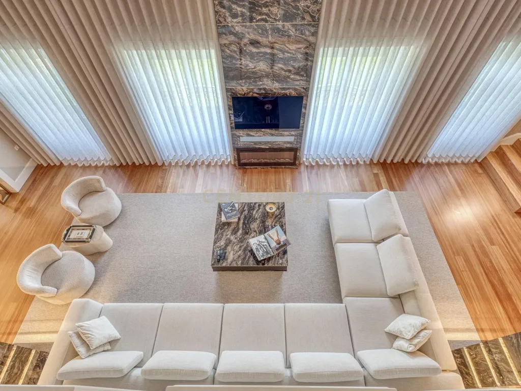 T4 Duplex Apartment in Bonfim, Porto - image 32