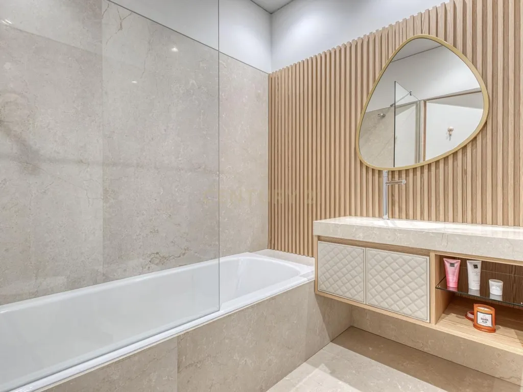T4 Duplex Apartment in Bonfim, Porto - image 36