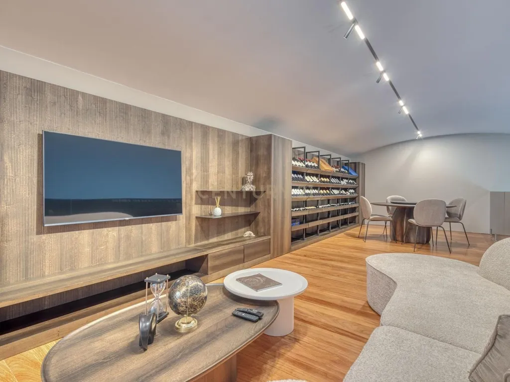 T4 Duplex Apartment in Bonfim, Porto - image 50