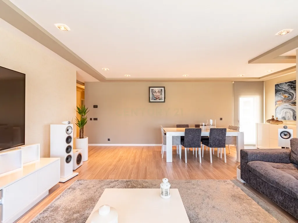 T4+ Apartment in Montijo e Afonsoeiro, Montijo - image 05