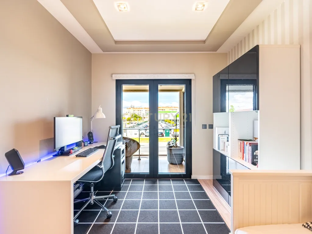 T4+ Apartment in Montijo e Afonsoeiro, Montijo - image 17