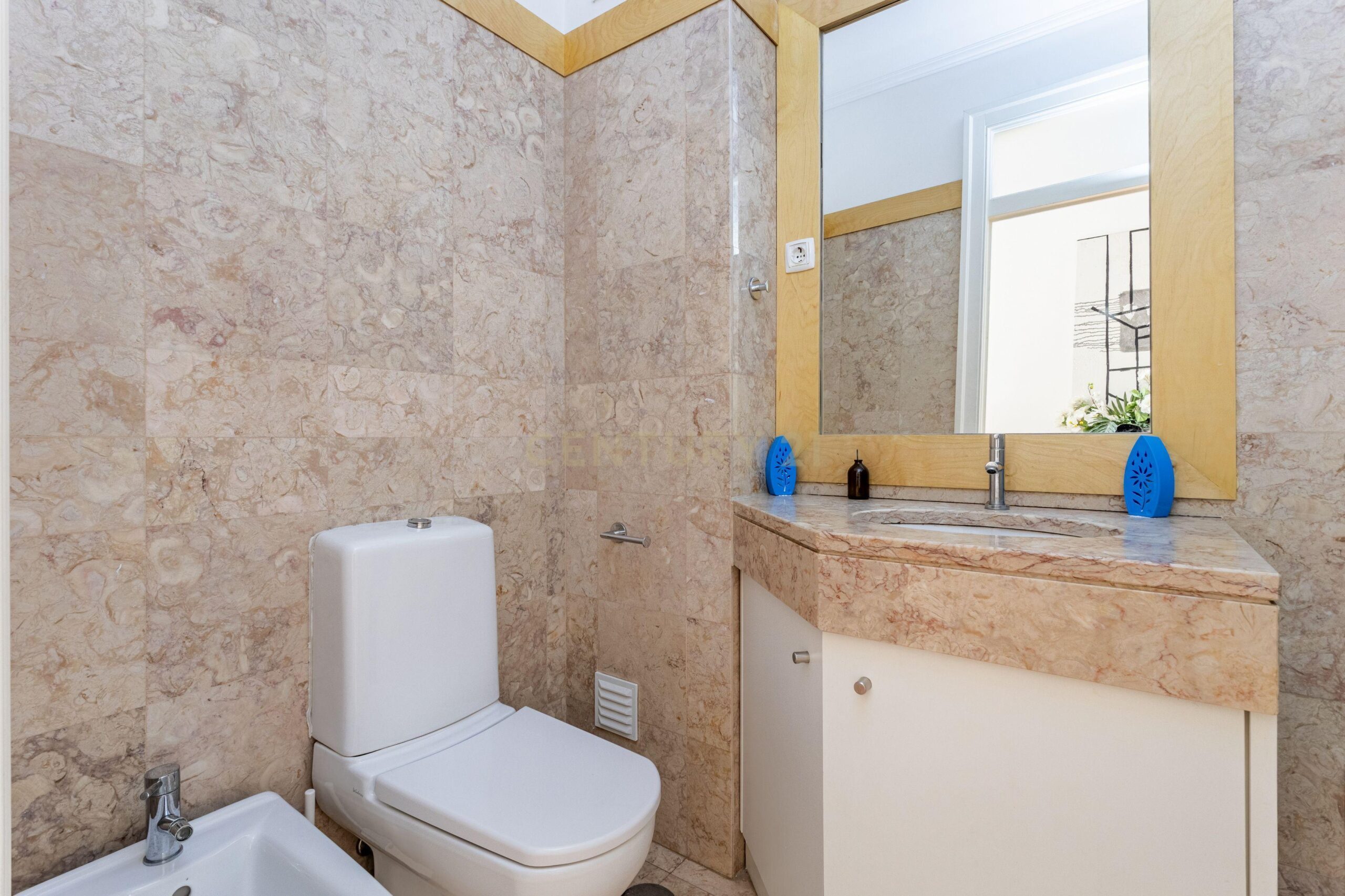 T4 Apartment with AL Licence in Downtown Lisbon - image 09