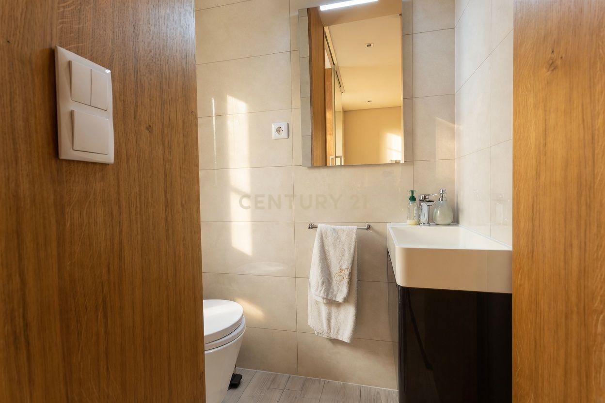 T4+ Apartment in Santo António dos Olivais, Coimbra - image 32