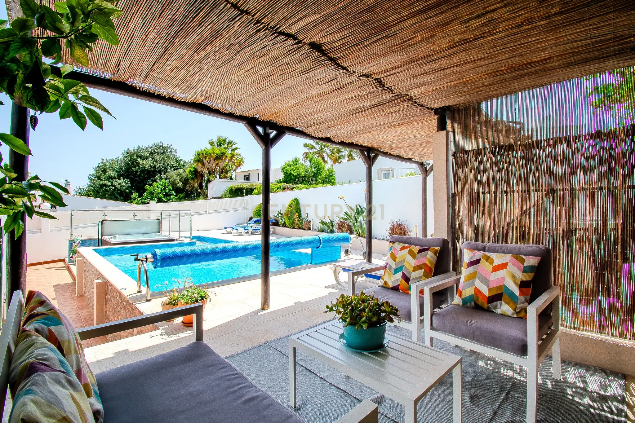 T2 Villa with Heated Pool and Jacuzzi in Quinta dos Alamos, Guia - image 03