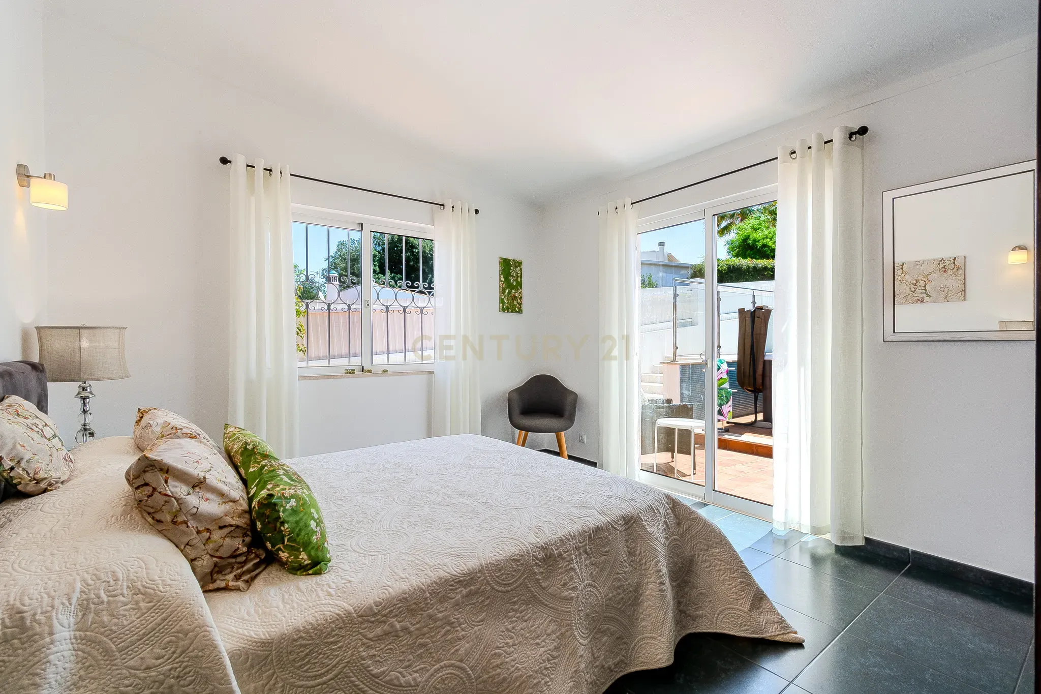 T2 Villa with Heated Pool and Jacuzzi in Quinta dos Alamos, Guia - image 31