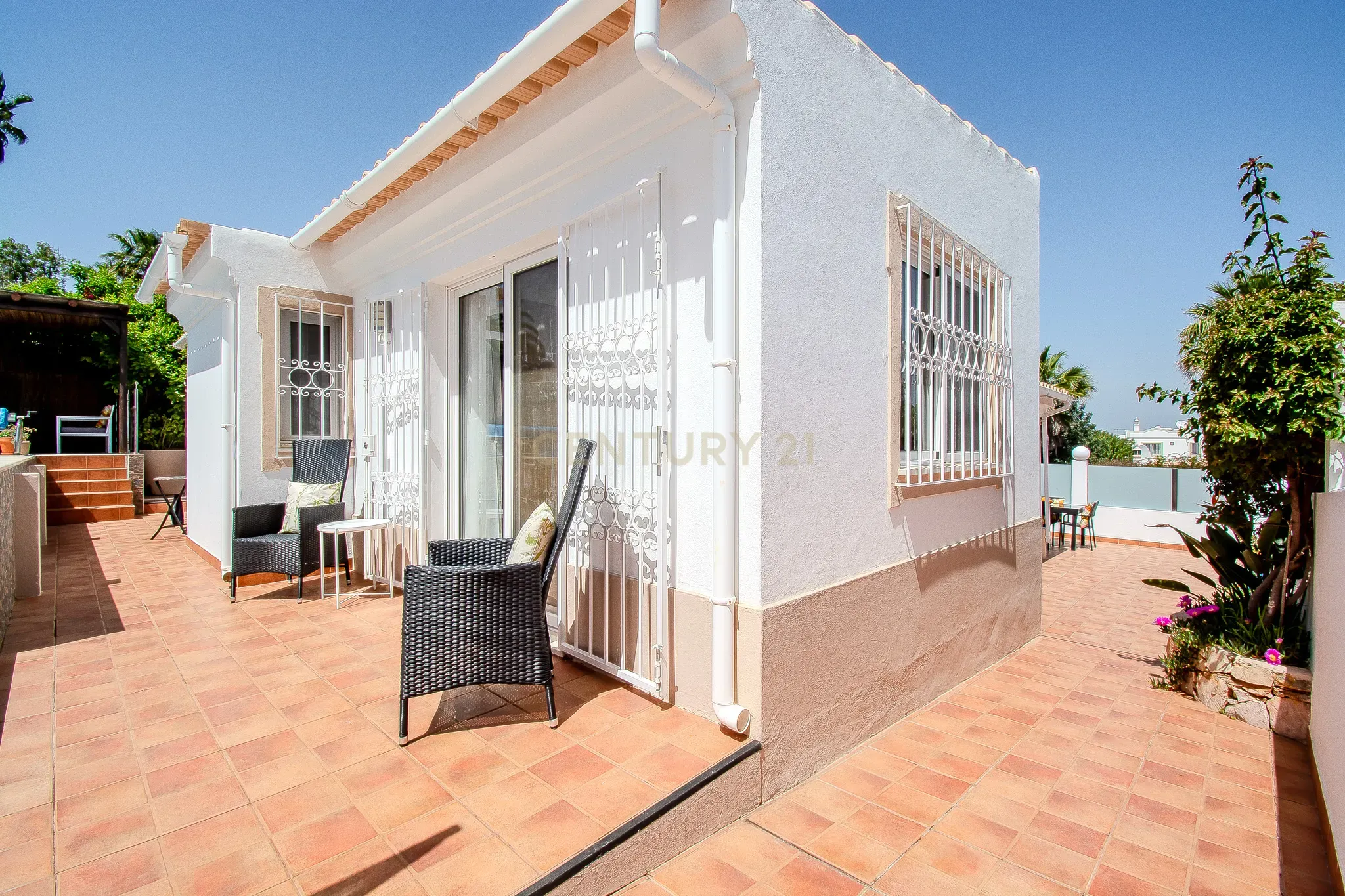 T2 Villa with Heated Pool and Jacuzzi in Quinta dos Alamos, Guia - image 35