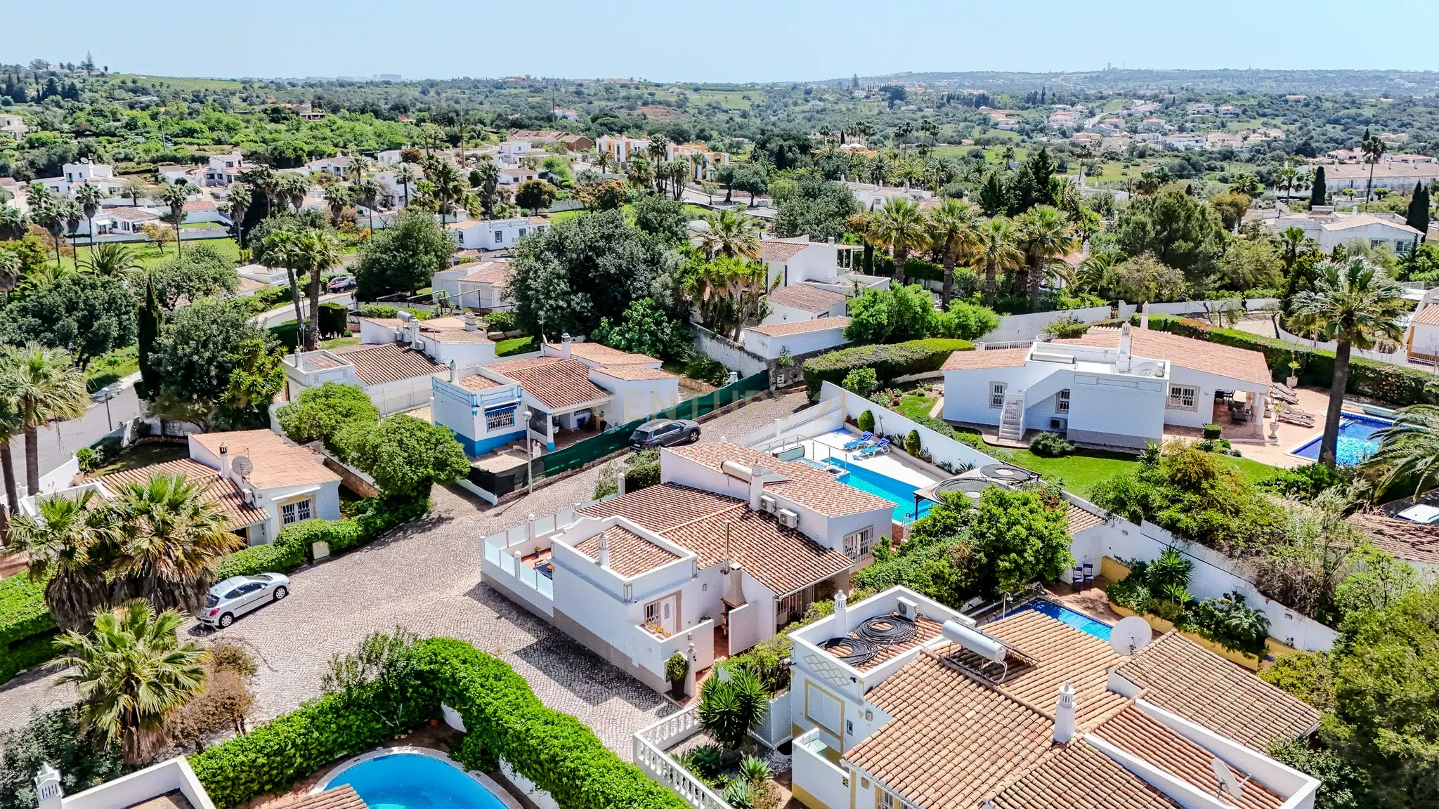 T2 Villa with Heated Pool and Jacuzzi in Quinta dos Alamos, Guia - image 55
