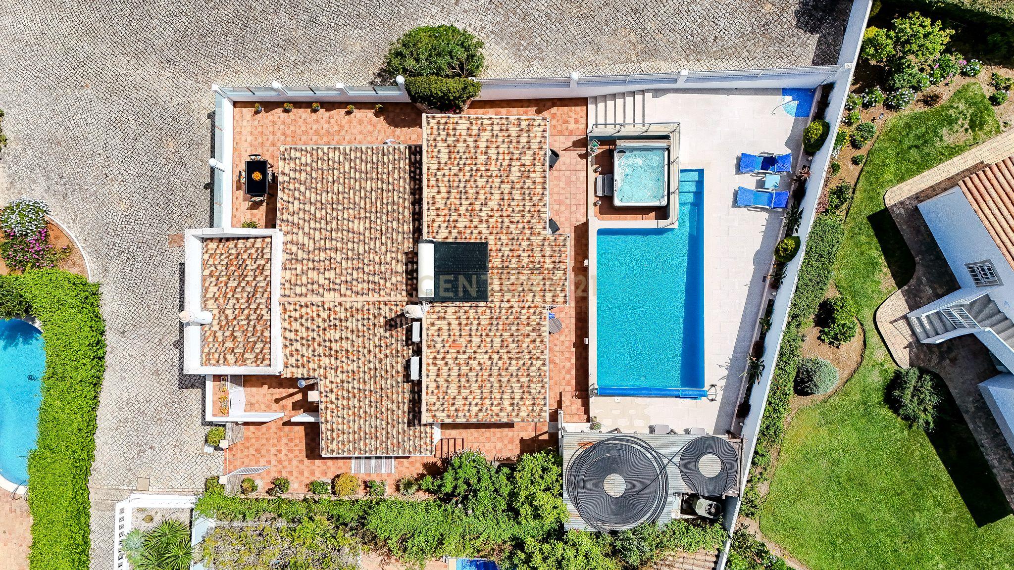 T2 Villa with Heated Pool and Jacuzzi in Quinta dos Alamos, Guia - image 56