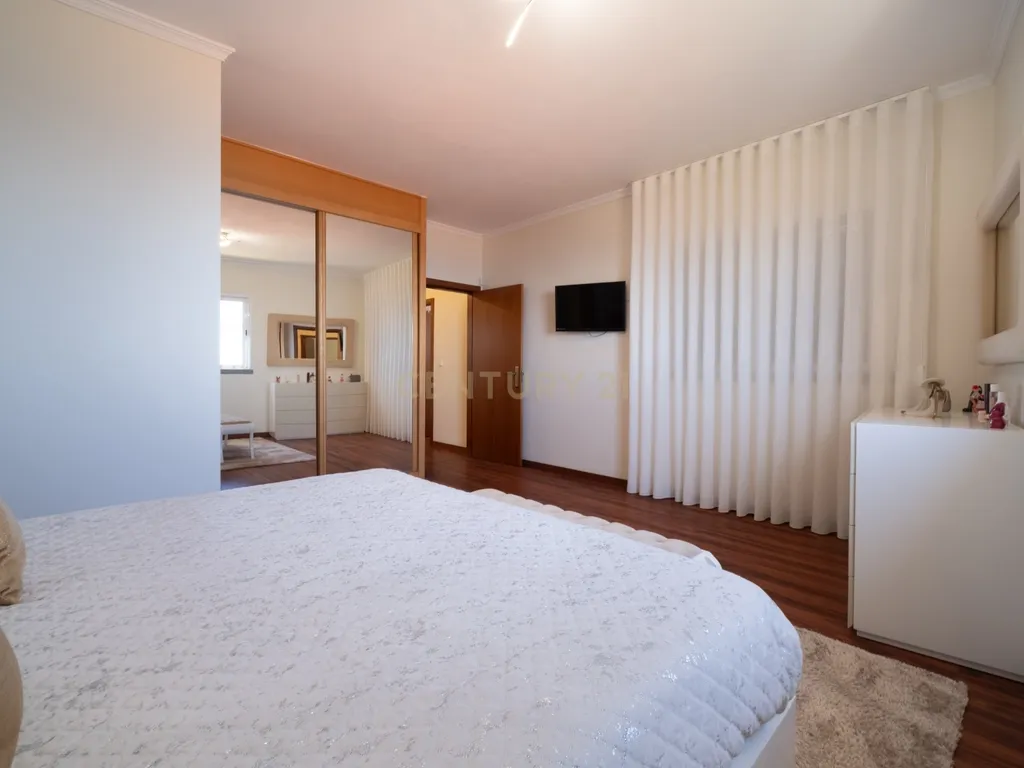 T2 Villa in Monte, Funchal - image 11