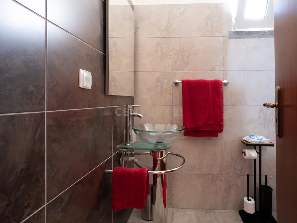 T2 Villa in Monte, Funchal - image 12