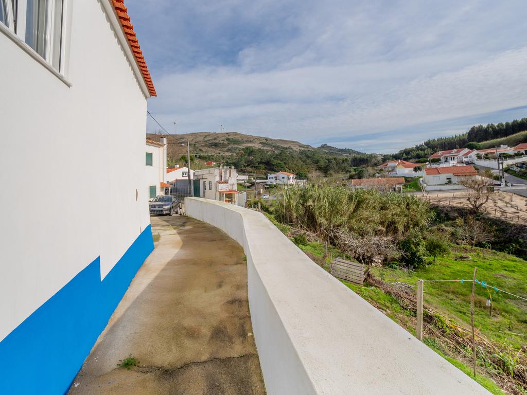 T2 Villa in Turcifal, Torres Vedras - image 03