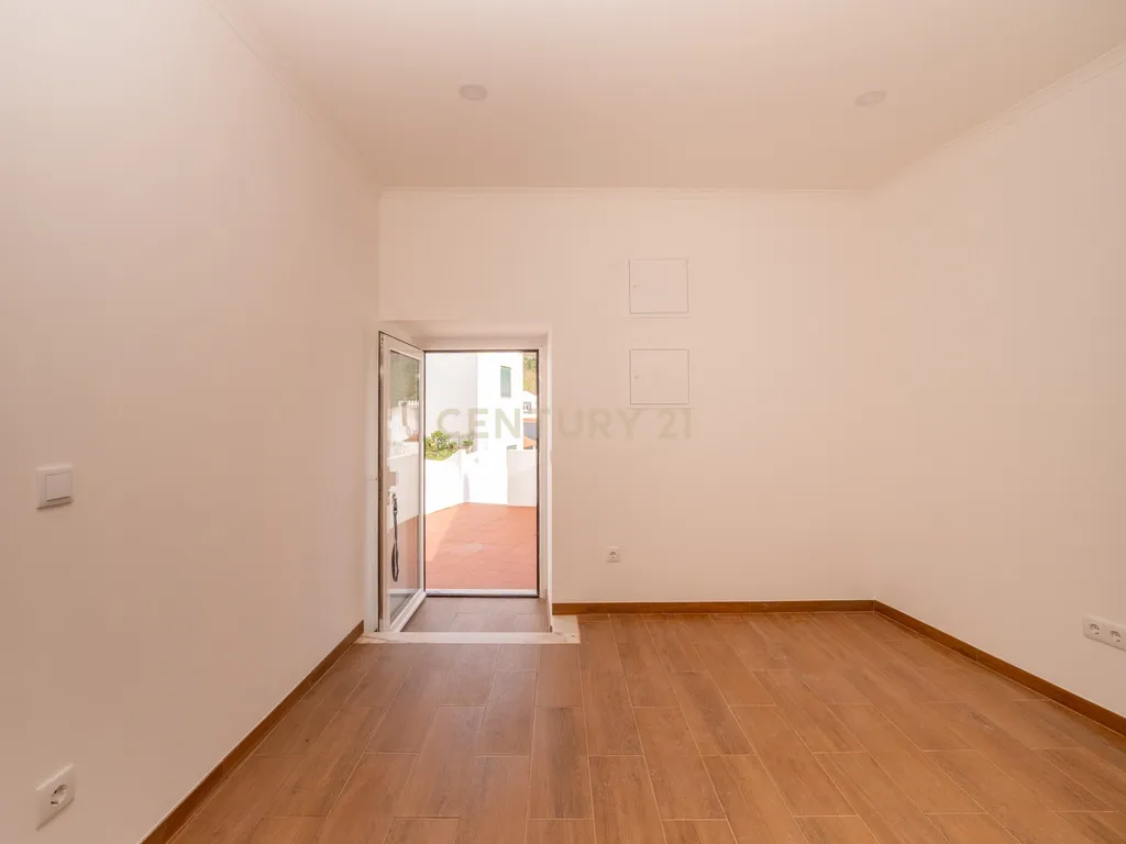 T2 Villa in Turcifal, Torres Vedras - image 07