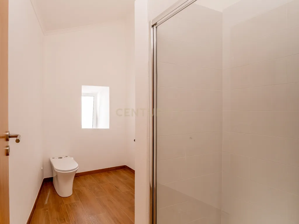 T2 Villa in Turcifal, Torres Vedras - image 19