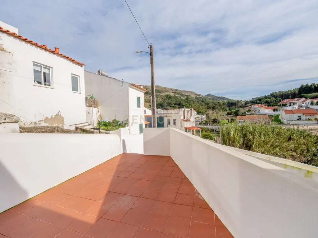 T2 Villa in Turcifal, Torres Vedras - image 21