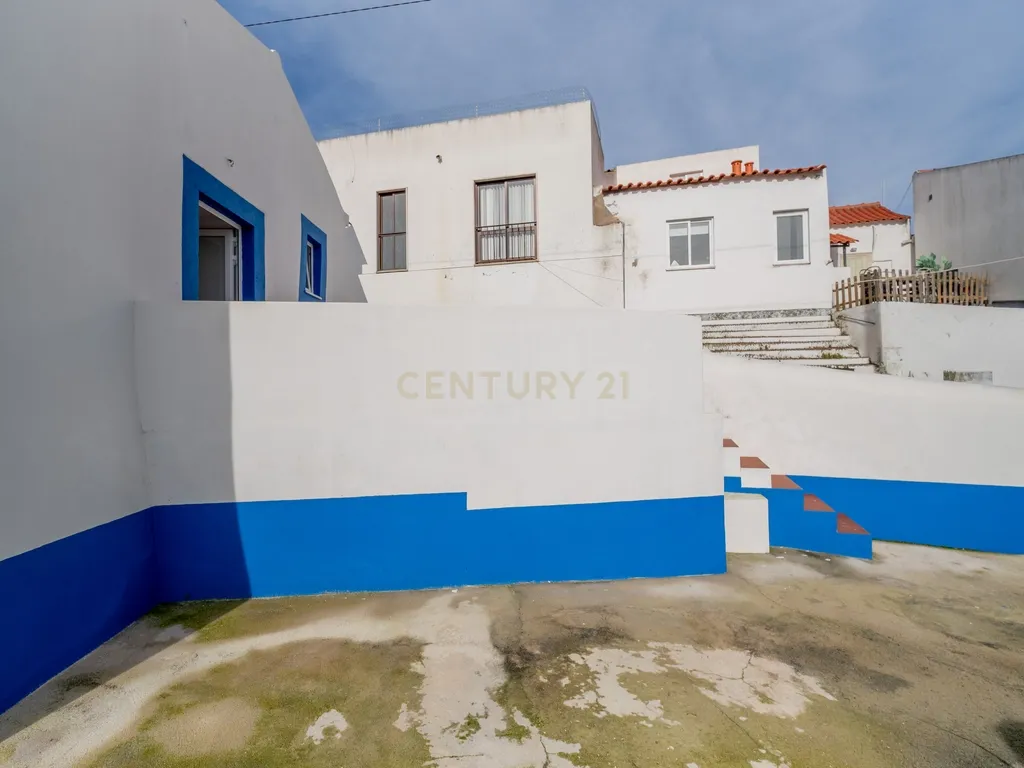 T2 Villa in Turcifal, Torres Vedras - image 27
