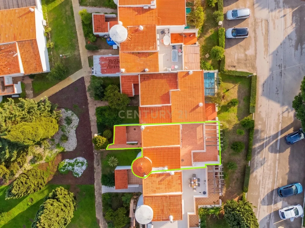 T3 Villa in Porches, Lagoa - image 13
