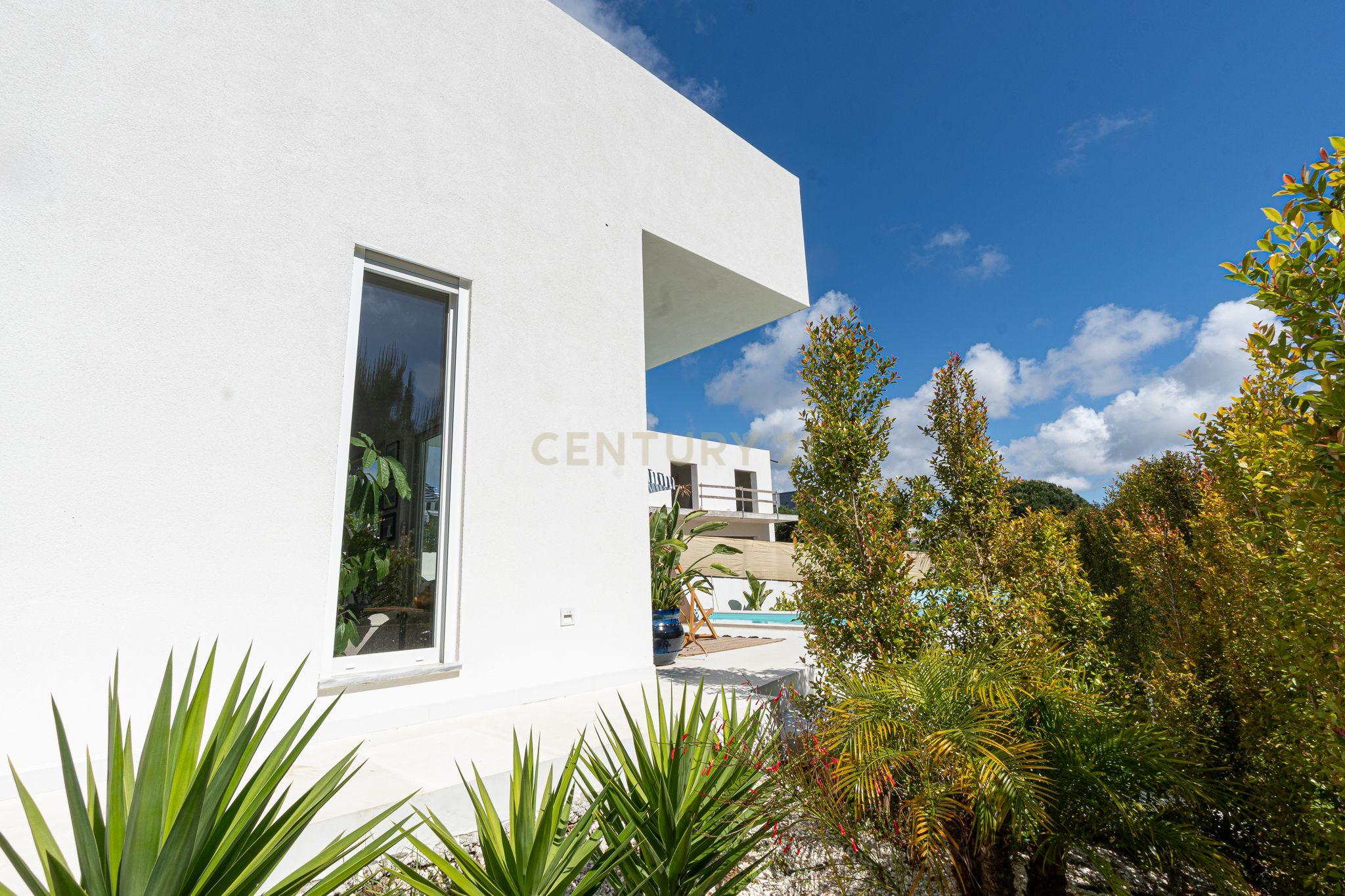 Exclusive T3 Villa in Lagoa de Albufeira - image 18