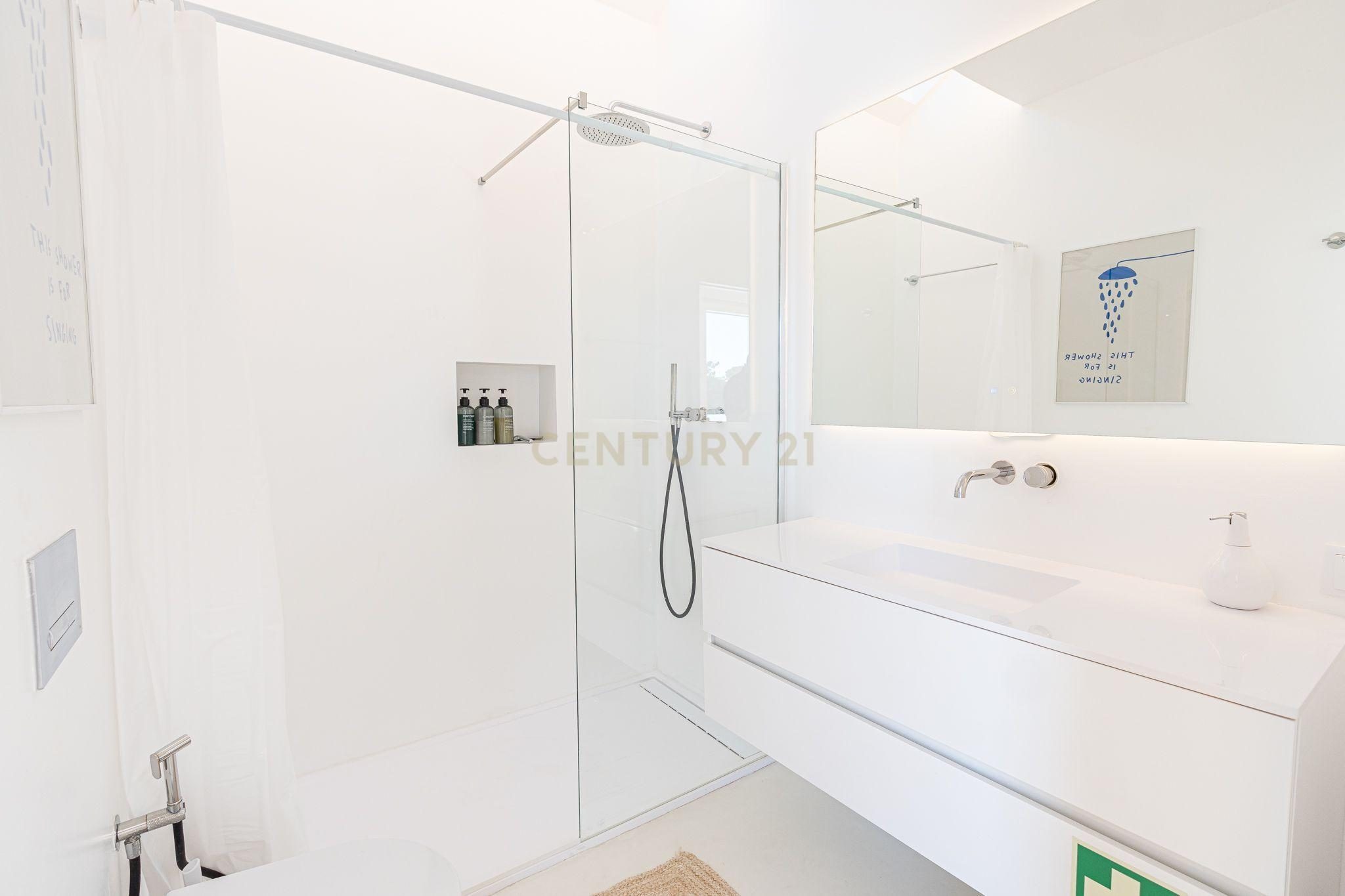 Exclusive T3 Villa in Lagoa de Albufeira - image 37