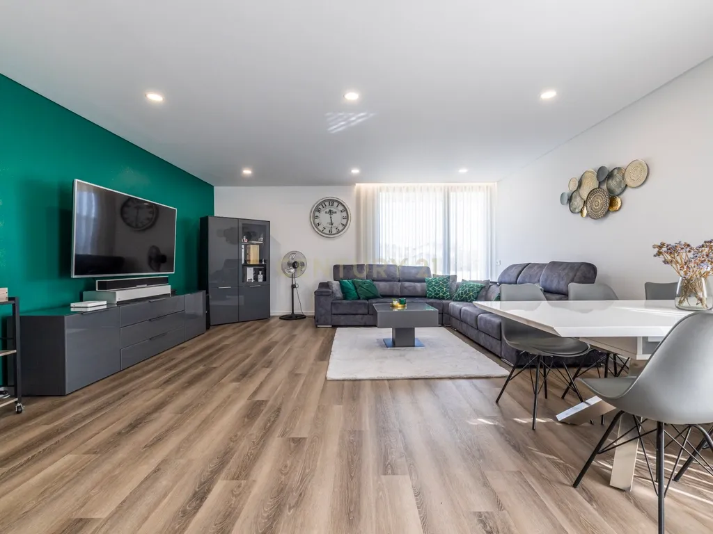 T4+ Villa in Bajouca, Leiria - image 05