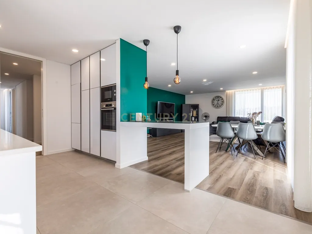 T4+ Villa in Bajouca, Leiria - image 10