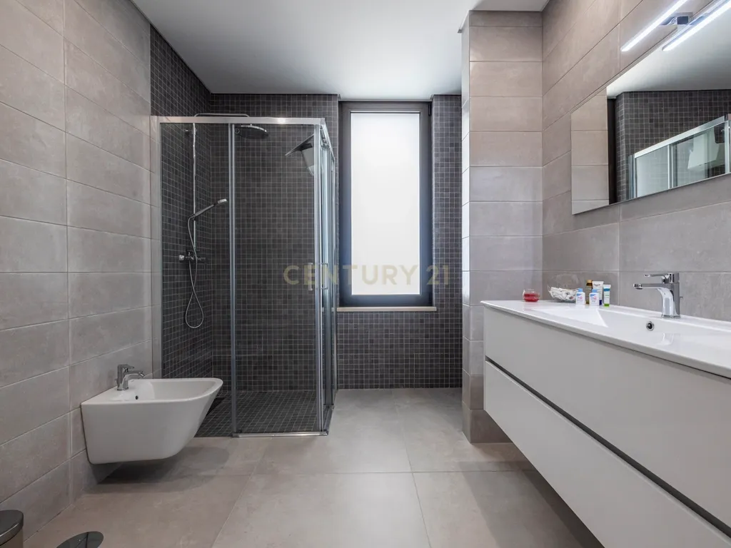 T4+ Villa in Bajouca, Leiria - image 15