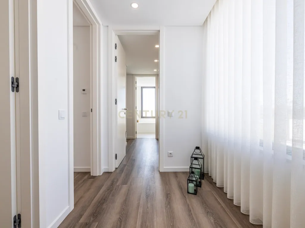 T4+ Villa in Bajouca, Leiria - image 16