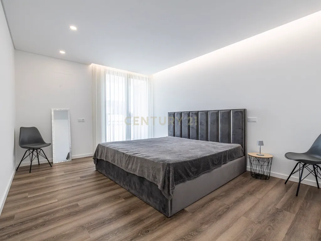T4+ Villa in Bajouca, Leiria - image 23