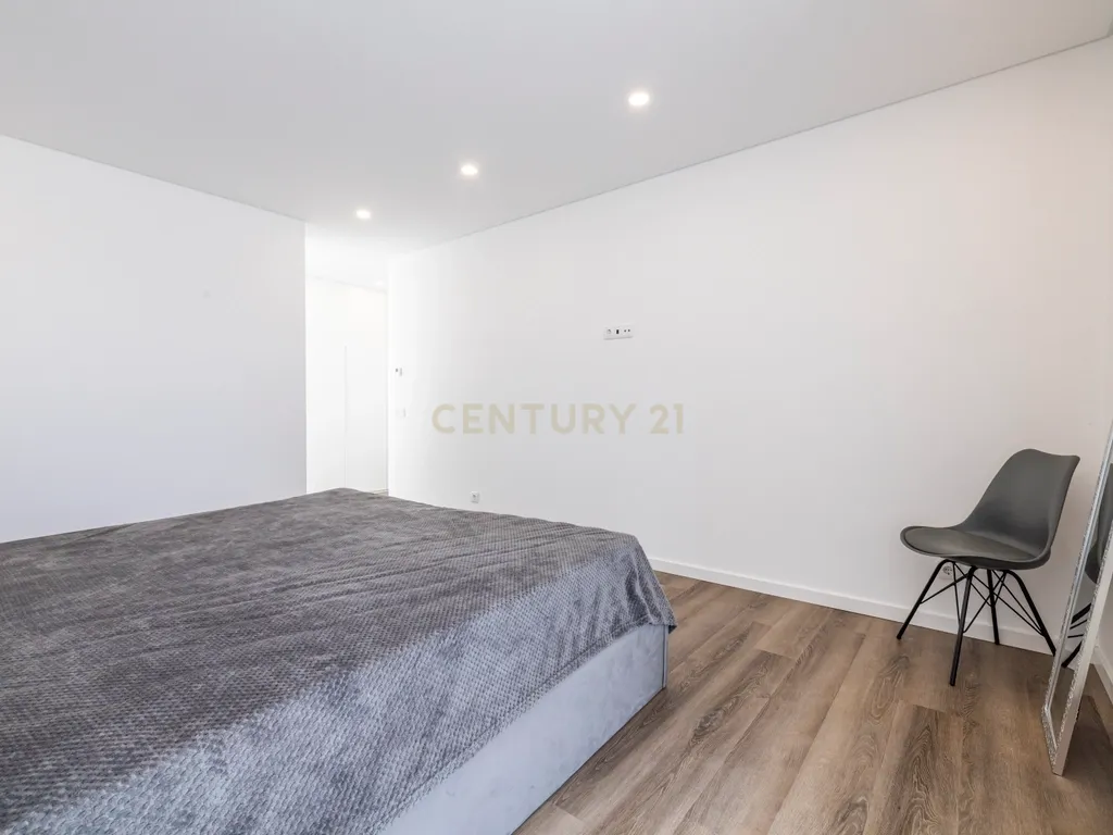 T4+ Villa in Bajouca, Leiria - image 24