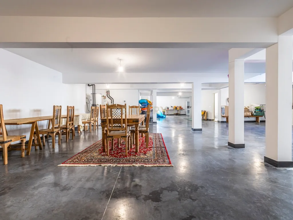 T4+ Villa in Bajouca, Leiria - image 28