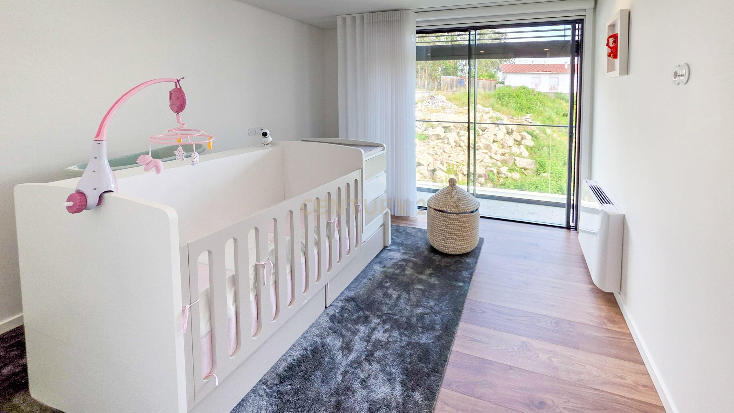 Contemporary T4 Villa with Pool in Brufe, Vila Nova de Famalicao - image 22