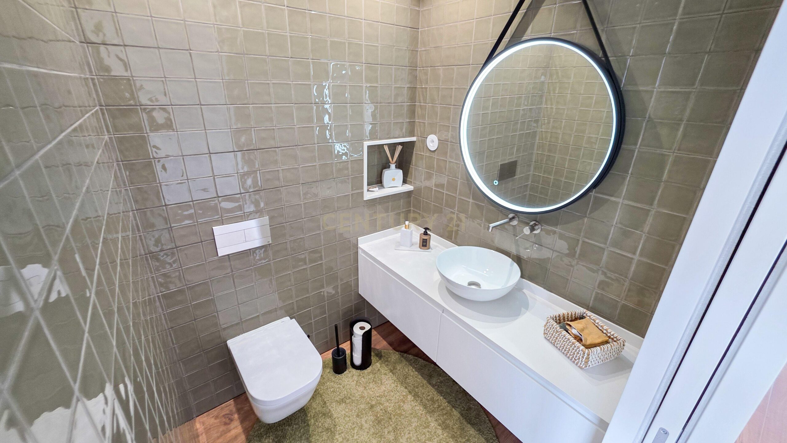 Contemporary T4 Villa with Pool in Brufe, Vila Nova de Famalicao - image 28