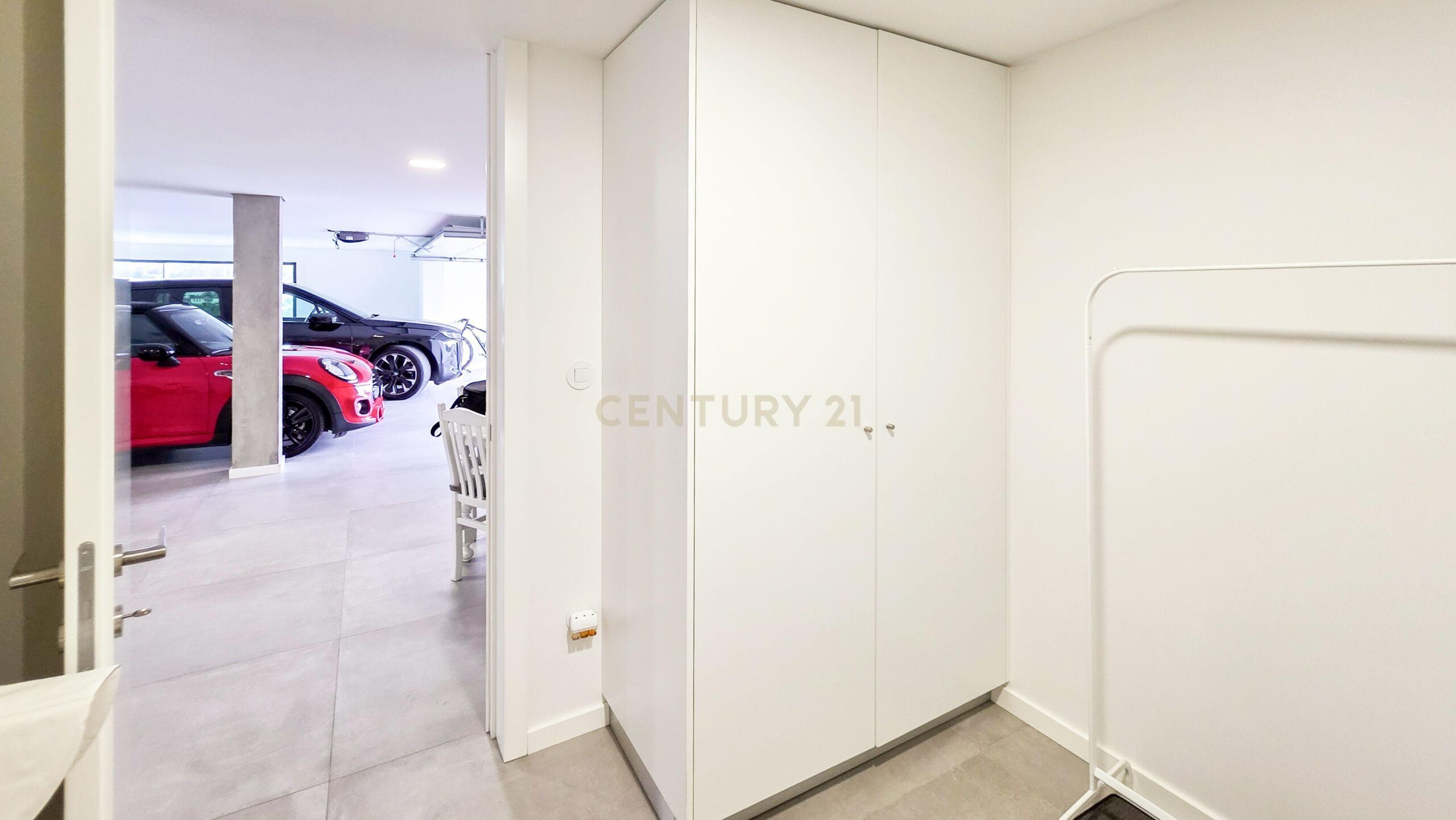 Contemporary T4 Villa with Pool in Brufe, Vila Nova de Famalicao - image 32