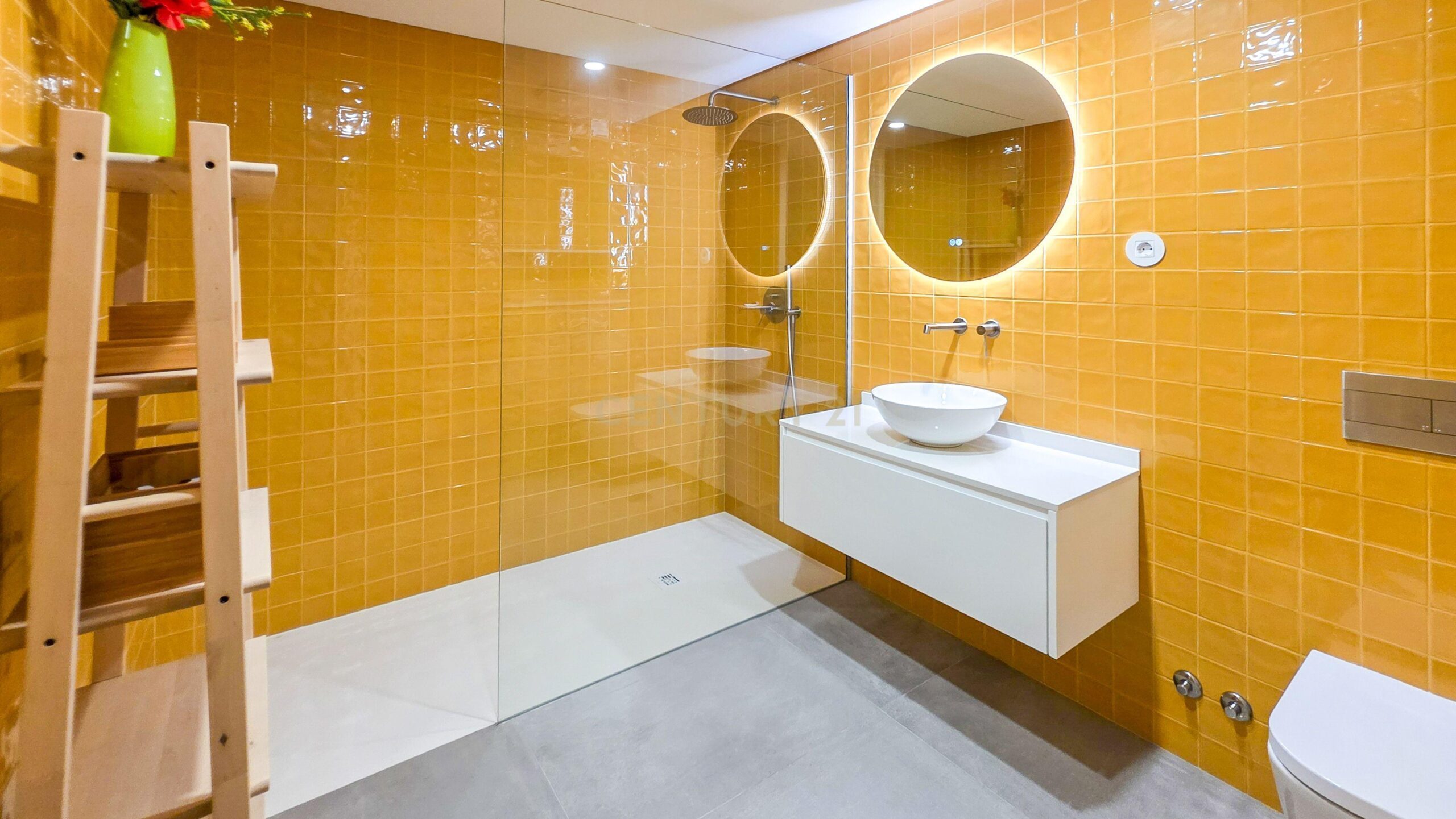 Contemporary T4 Villa with Pool in Brufe, Vila Nova de Famalicao - image 34