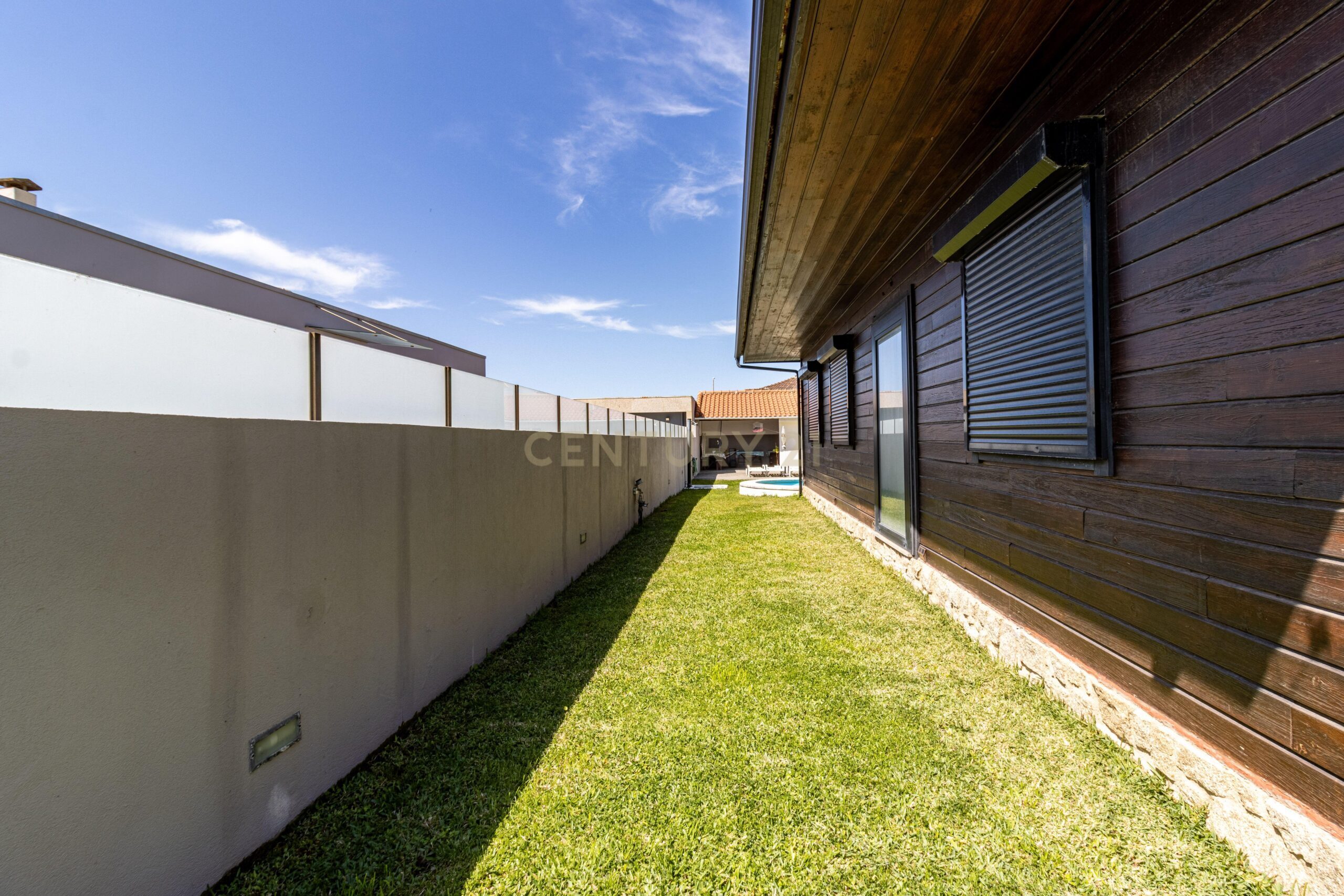 Single-Storey T4 Villa near Esmoriz Beach - image 05