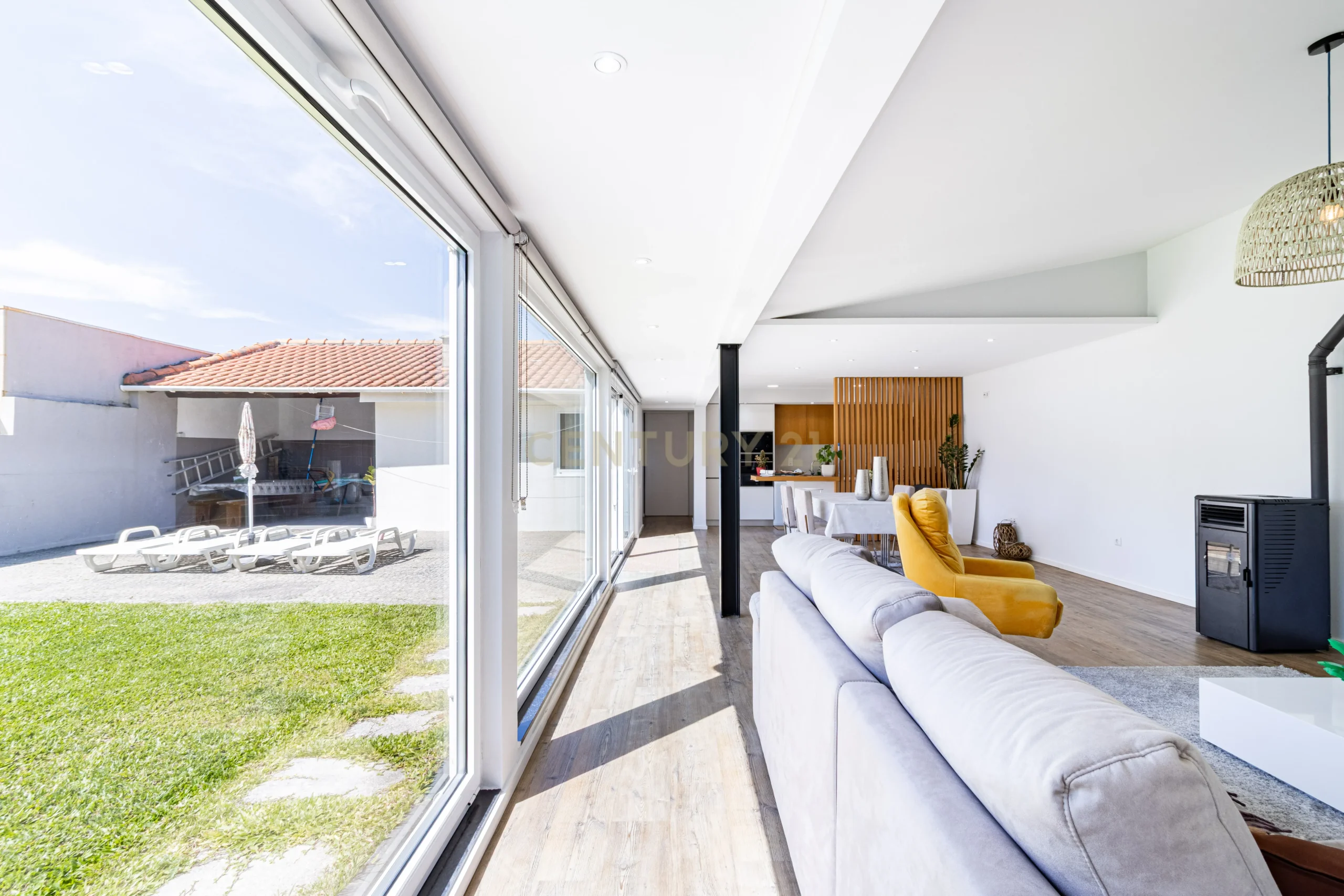 Single-Storey T4 Villa near Esmoriz Beach - image 11