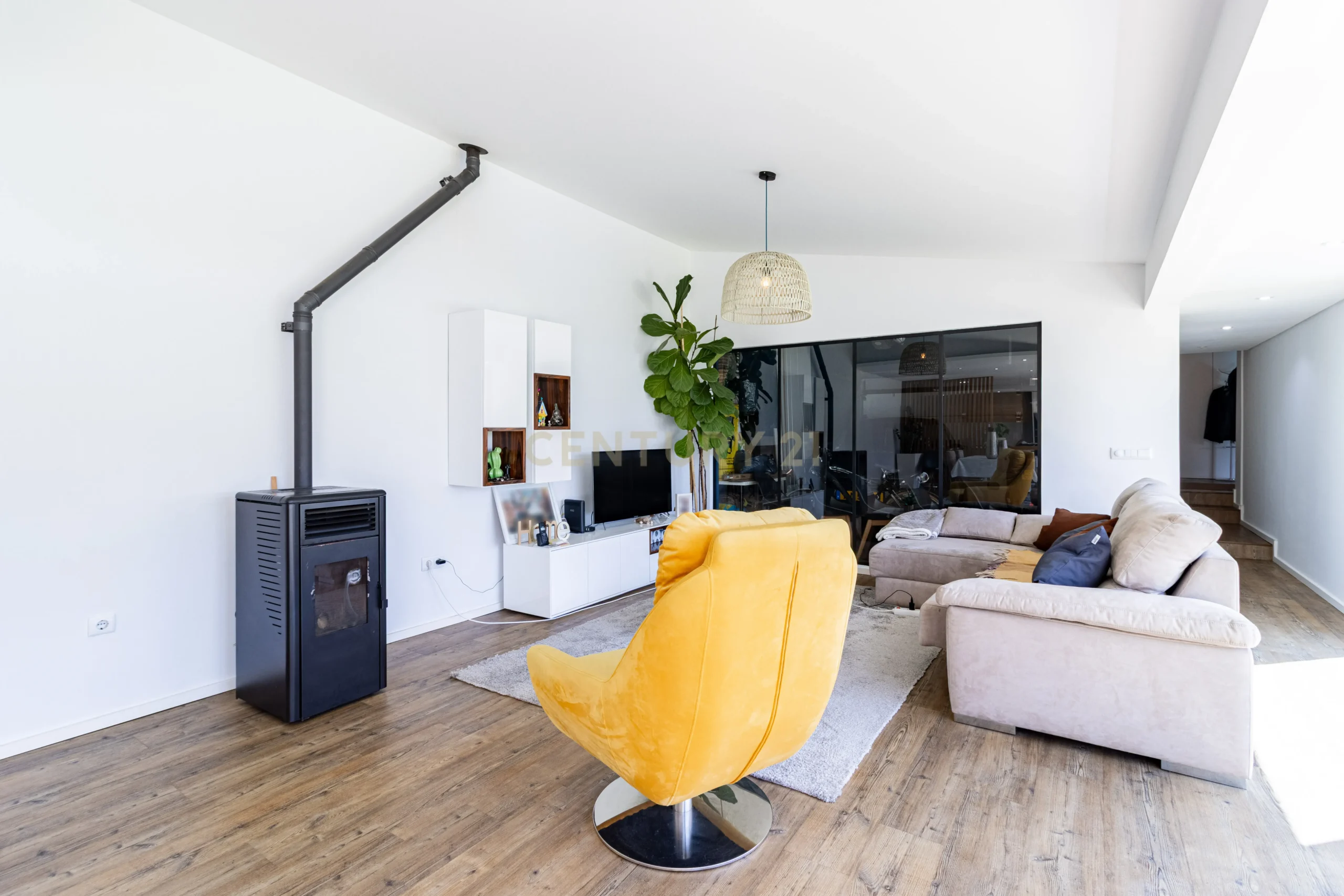 Single-Storey T4 Villa near Esmoriz Beach - image 13