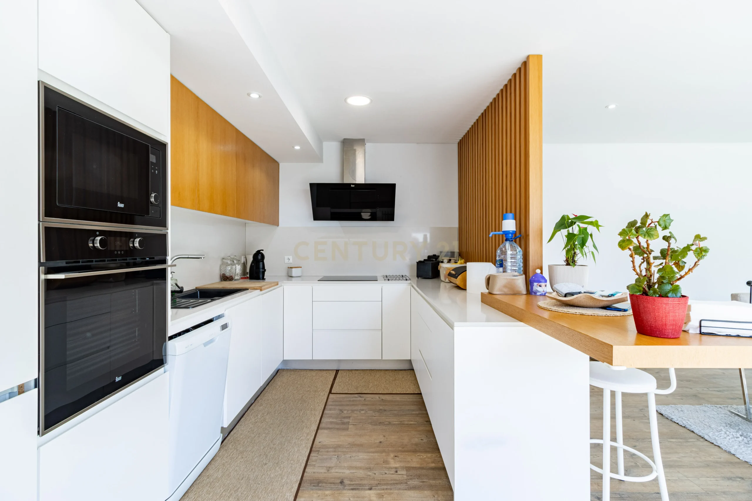 Single-Storey T4 Villa near Esmoriz Beach - image 17