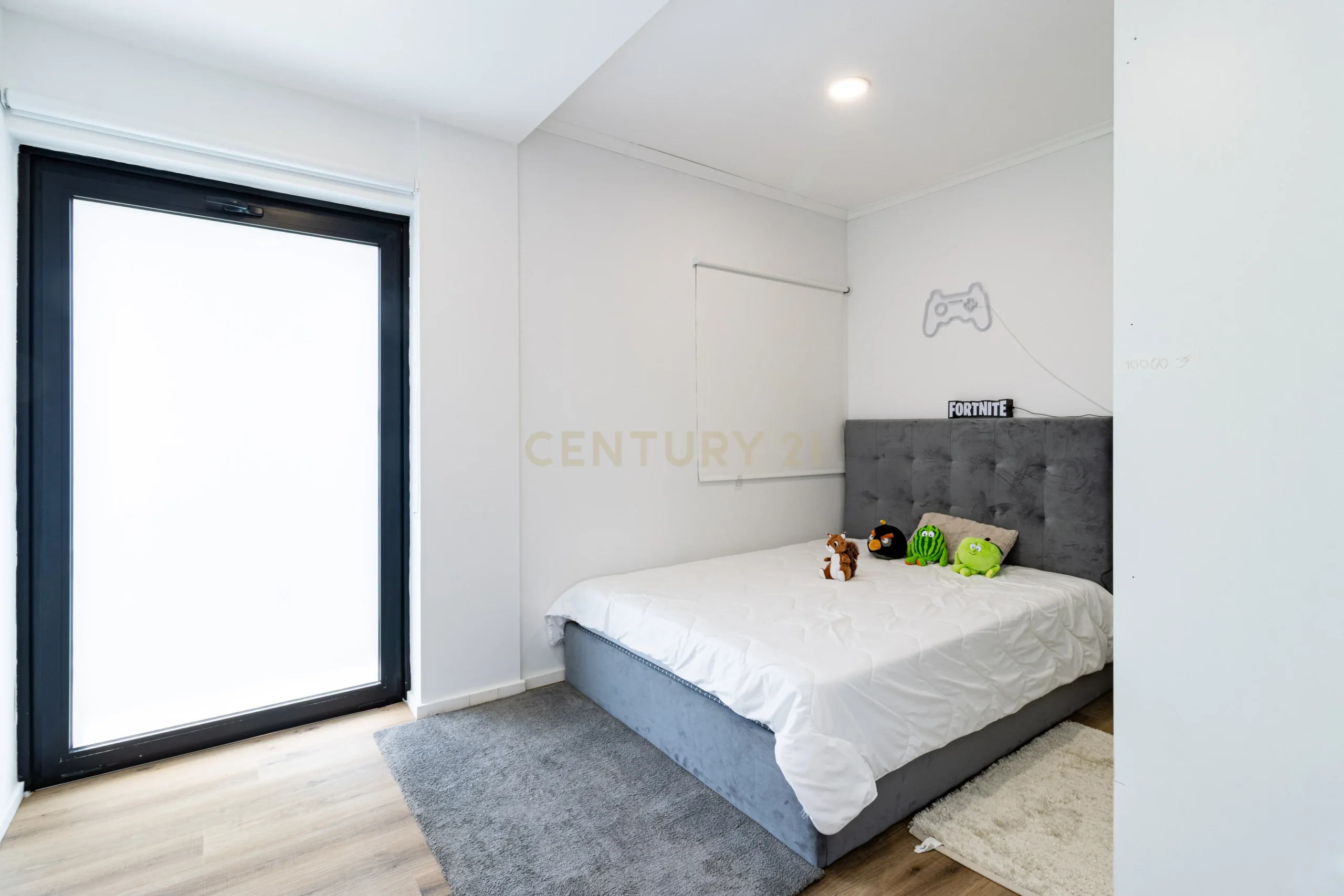 Single-Storey T4 Villa near Esmoriz Beach - image 26