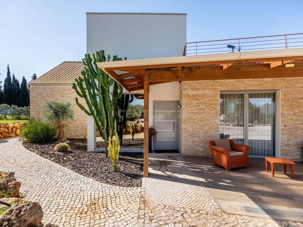 Luxury T5 Villa with Sea View near the Beach in Albufeira - image 23