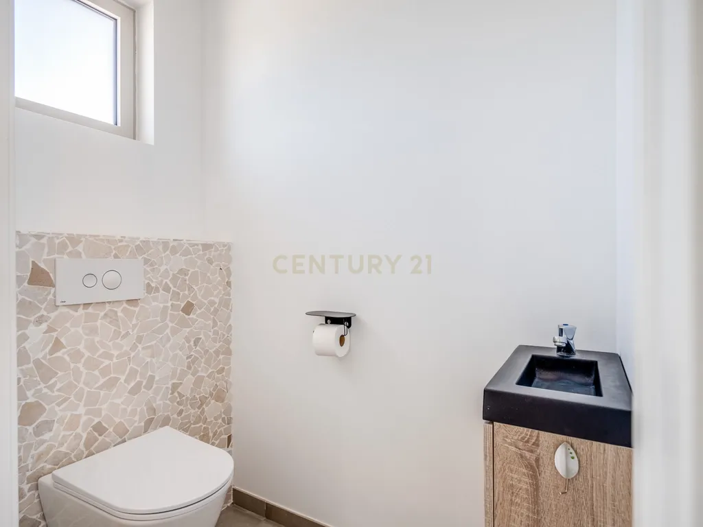 Luxury T5 Villa with Sea View near the Beach in Albufeira - image 32