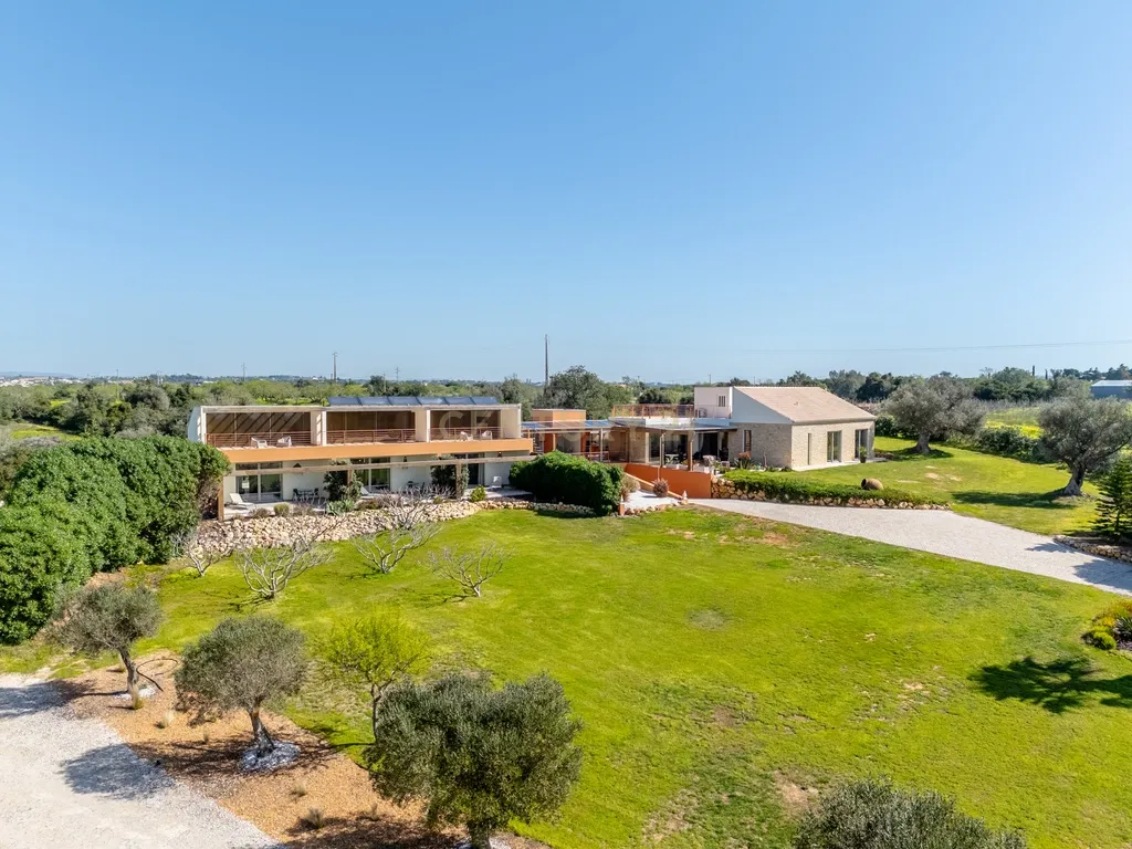 Luxury T5 Villa with Sea View near the Beach in Albufeira - image 36