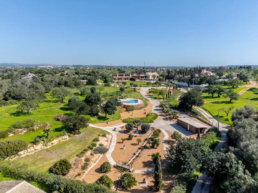 Luxury T5 Villa with Sea View near the Beach in Albufeira - image 44