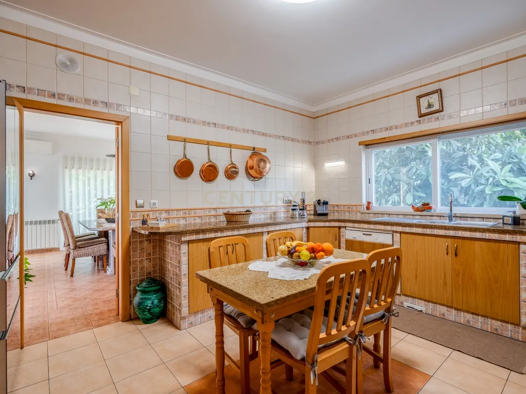 T4+ Villa in Portimão, Portimão - image 05